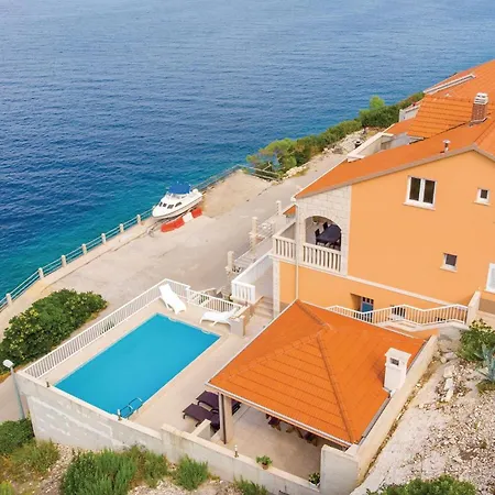 Prázdninový dům Vi *